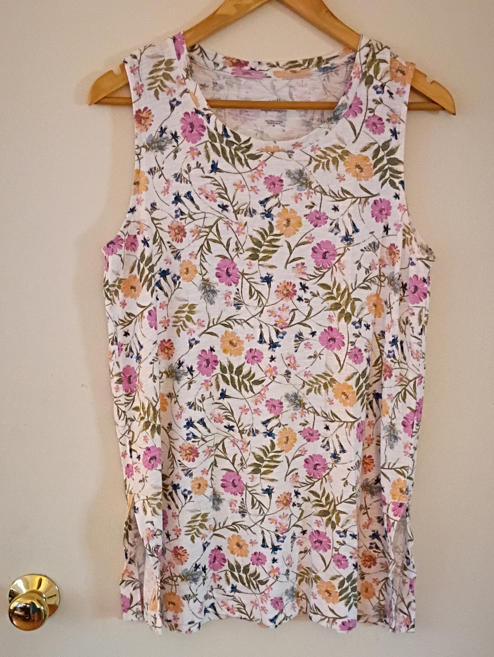 J. Jill White Floral Sleeveless Tank with Pink and Peach Blooms